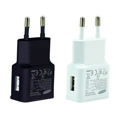 Universal USB AC Adaptor Black