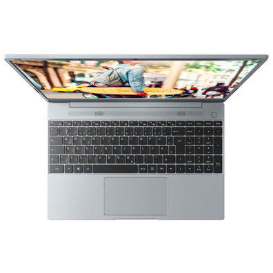 Portable Medium Akoya E15301 / MD62428 15.6 "Ryzen 5 8GB RAM 256GB SSD Graphic AMD Vega 8